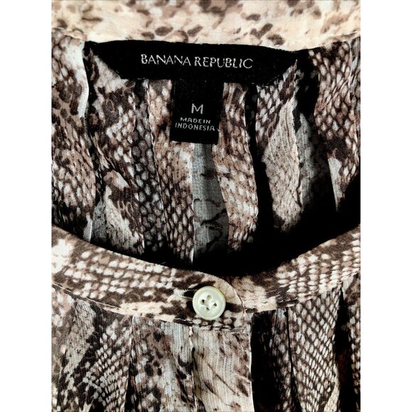 Banana Republic Blouse Women’s Animal Print Blouse Henley Snake Sheer SZ Medium - Picture 14 of 16